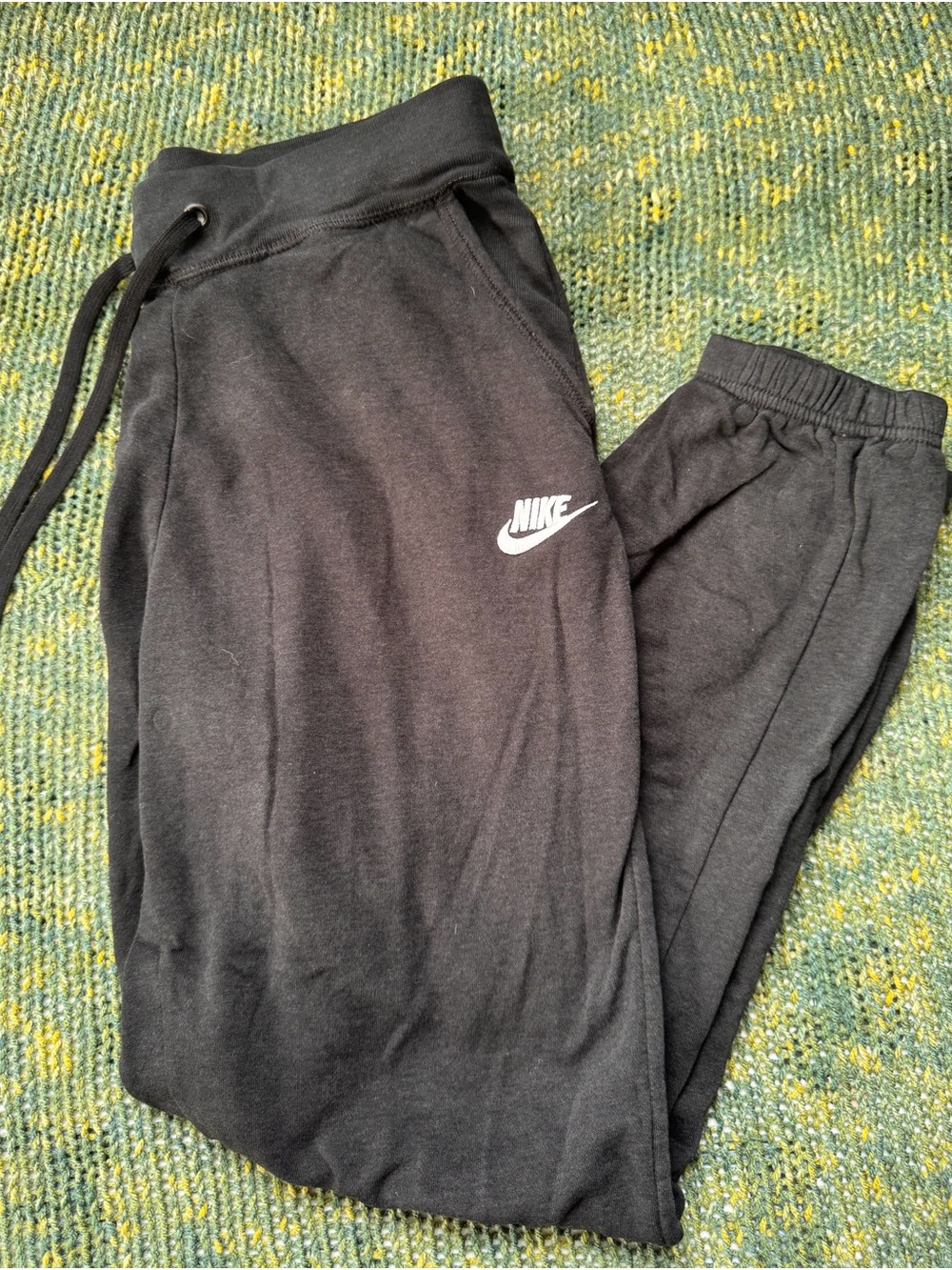Nike Women's Black Logo Sweatpants - Comfort Fit